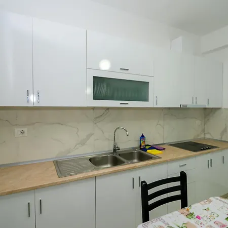 Harris&arvien Apartment's *