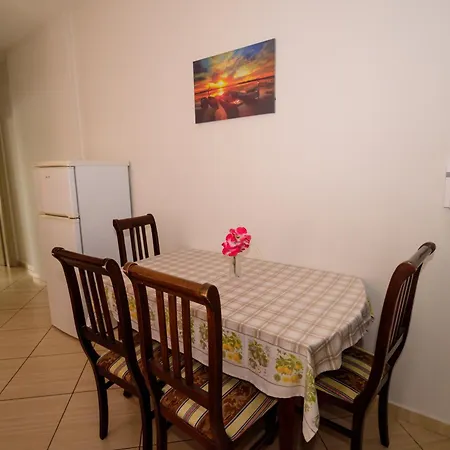 Harris&arvien Apartment's Apartamento Vlorë